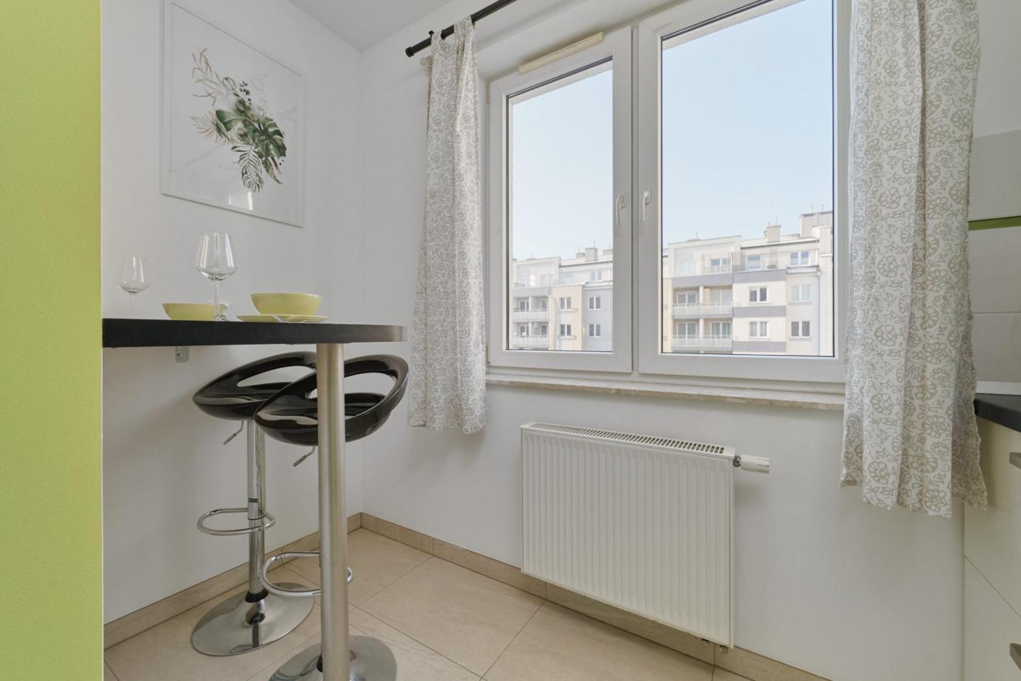 Cozy Klimasa With Balcony In By Renters * Wroclaw