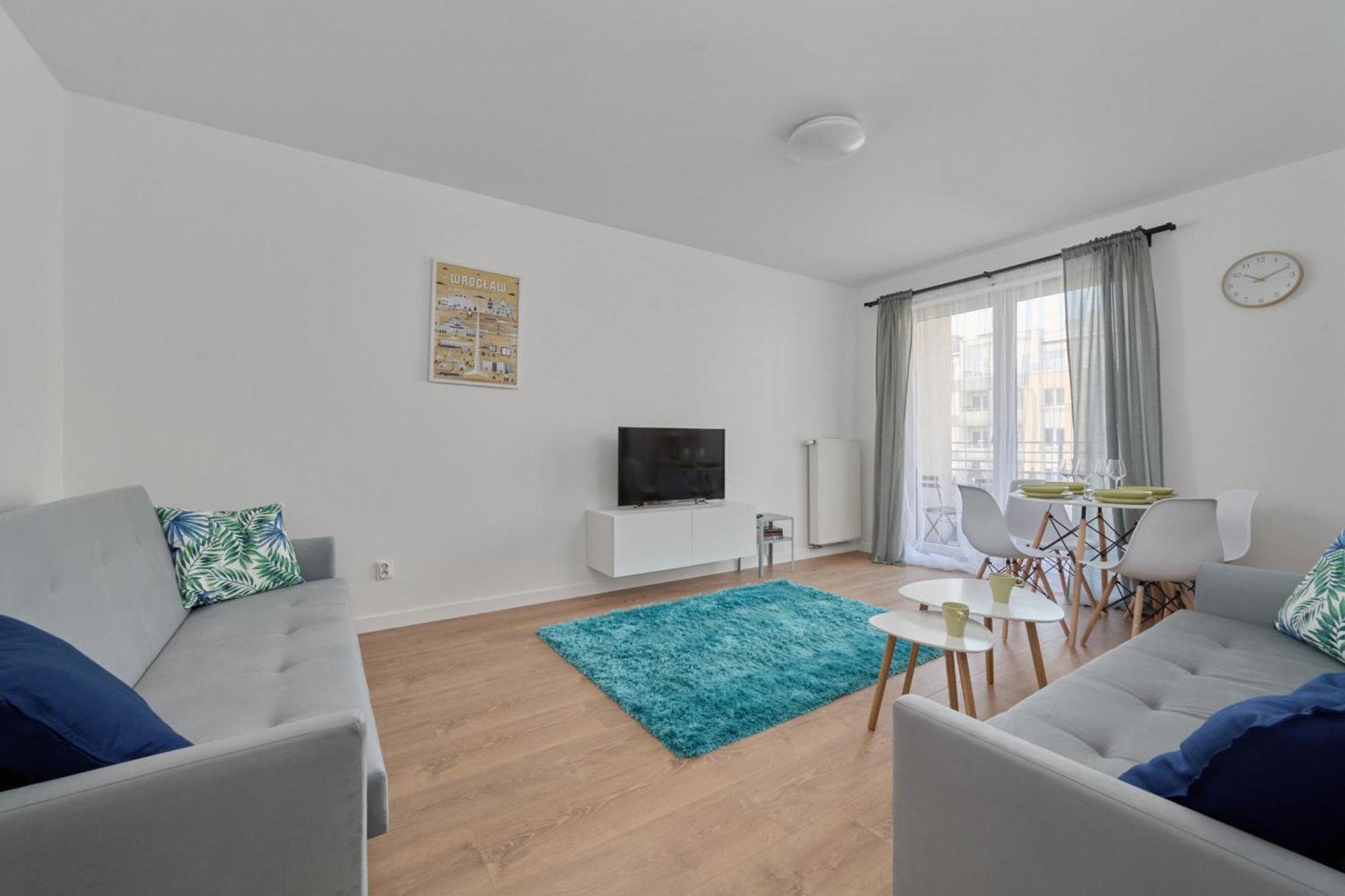 Cozy Klimasa With Balcony In By Renters Apartment *
